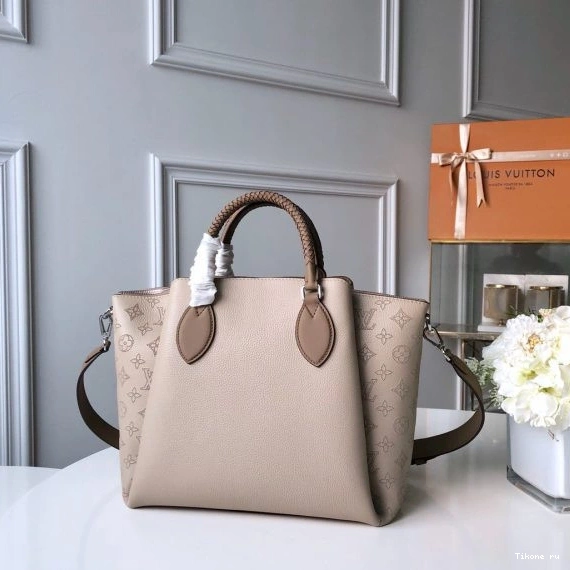 Affordable Louis Bag Vuitton Haumea 0813
